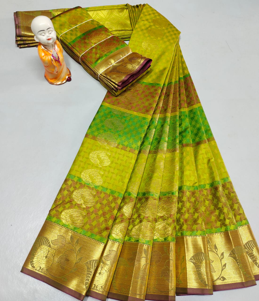 Handloom Sarees Range 30000 to 40000 | Indian Handwoven Sarees – Avishya.com