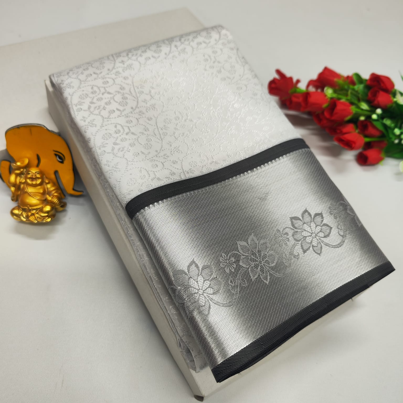 WhatsApp Image 2026-02-01 at 11.51.05 (3) WhatsApp Image 2026-02-01 at 11.51.05 (3)